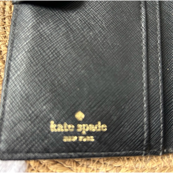 BNWT Kate Spade wallet champagne and caviar print - Picture 7 of 7